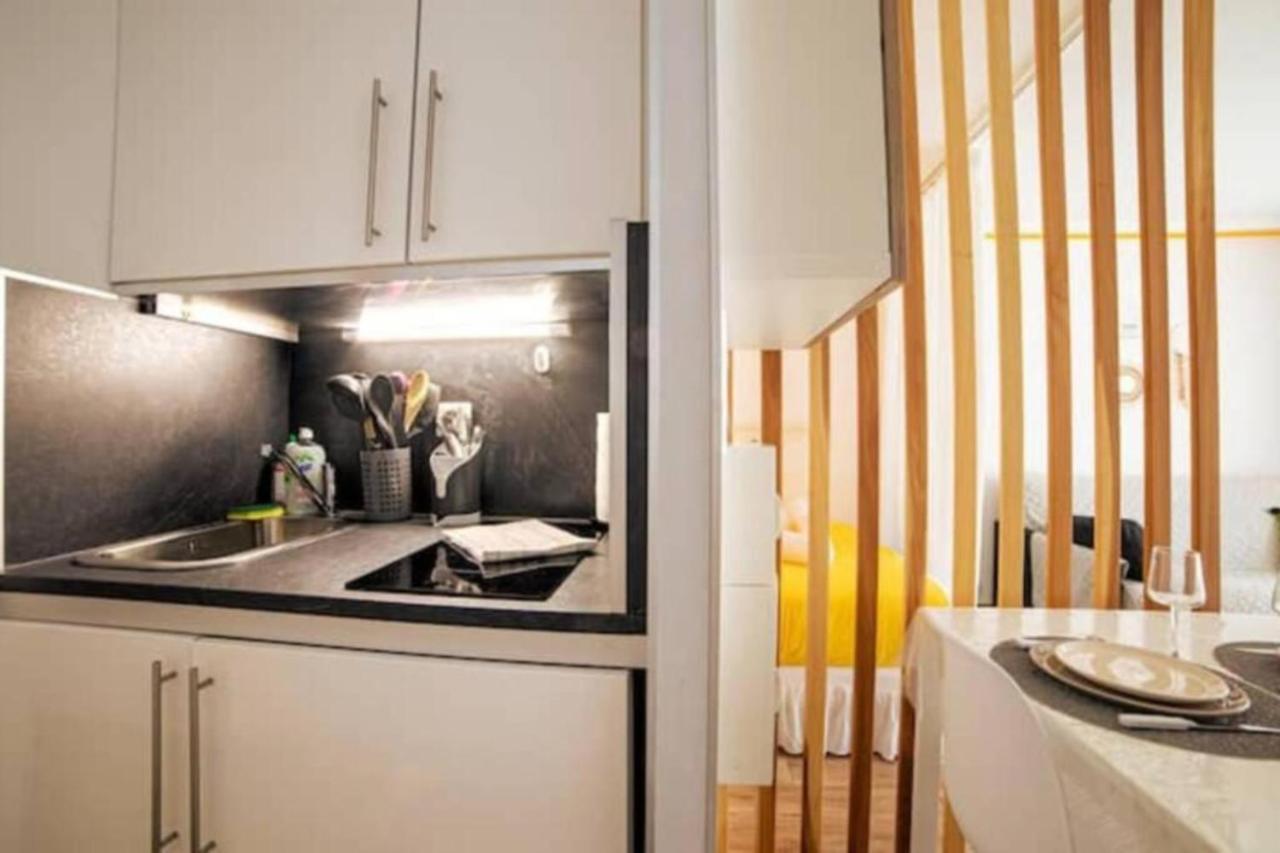 Cocoon Center - Rue D'antibes - 200m Plage- Clim - Wifi - Unique Apartment *